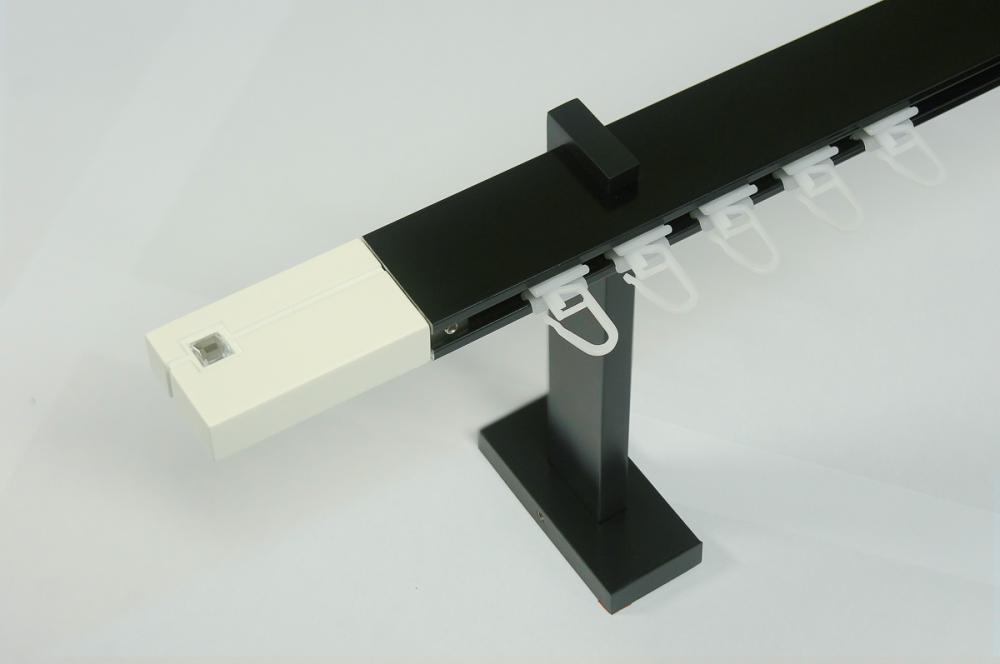 Garniža SQUARE LINE čierna 1dr. - kon. biela KRYSTAL