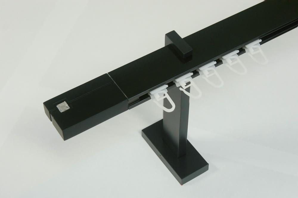 Garniža SQUARE LINE čierna 1dr. - kon. čierna KRYSTAL